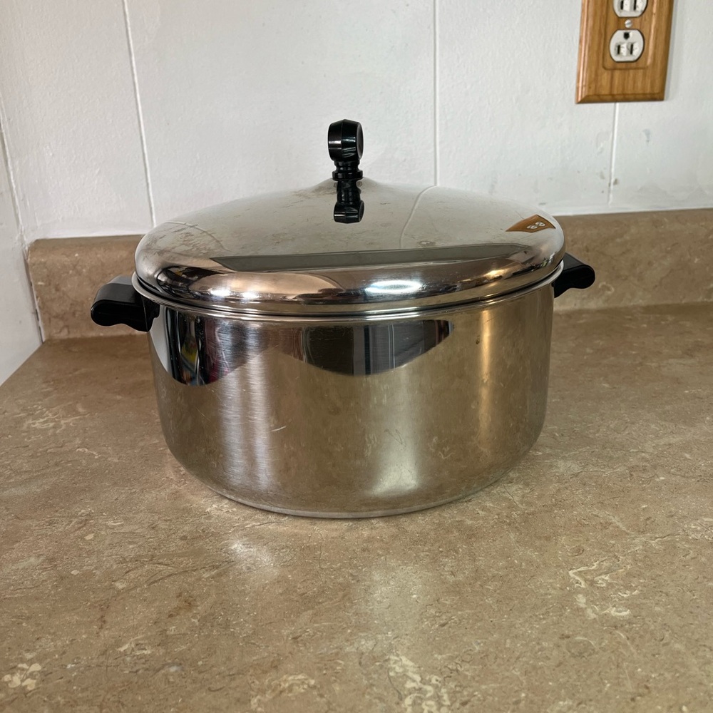 Vintage Farberware 6 Quart Pot